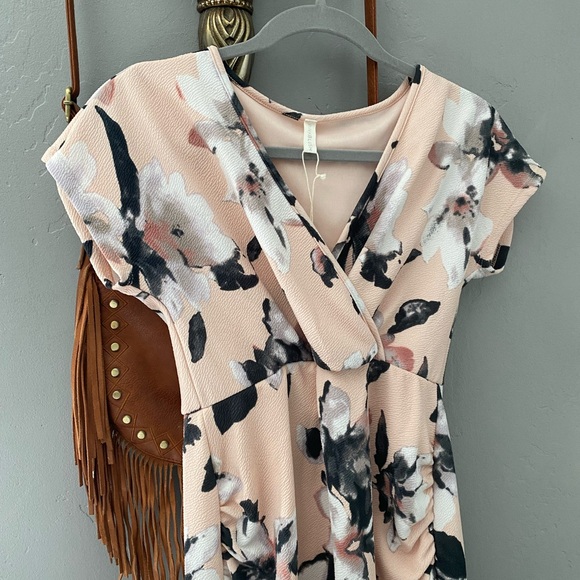 Pinkblush Fitted Maternity Dress NWT - S - Picture 2 of 11